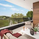 Vivi Rent - Old Olive Iv Villa