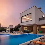 Vivi Rent - Old Olive Iv Villa Vodnjan